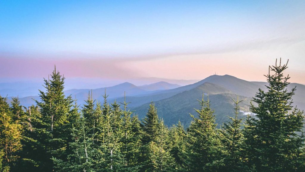 25 Fun Vacation Spots for Young Adults in the U.S. 6