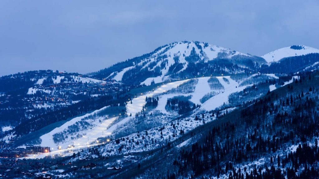 25 Fun Vacation Spots for Young Adults in the U.S. 11